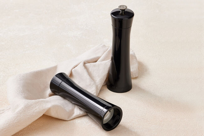 Le Creuset Modern Pepper Mill 21cm Black OnyxBlack Onyx image number 6